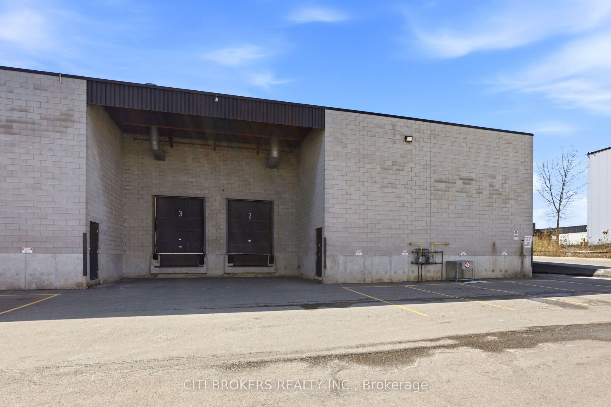 2074 Steeles Avenue E 1 Property Photo 6