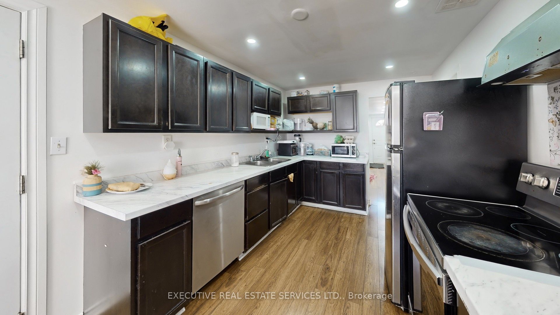 89 John Street Property Photo 11