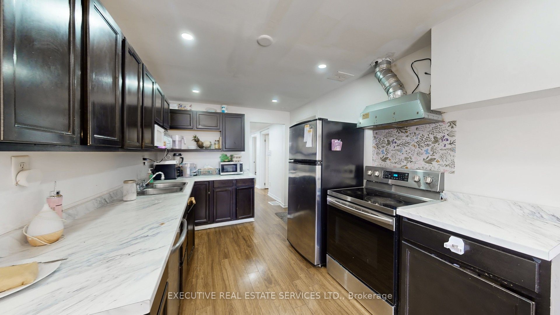 89 John Street Property Photo 12