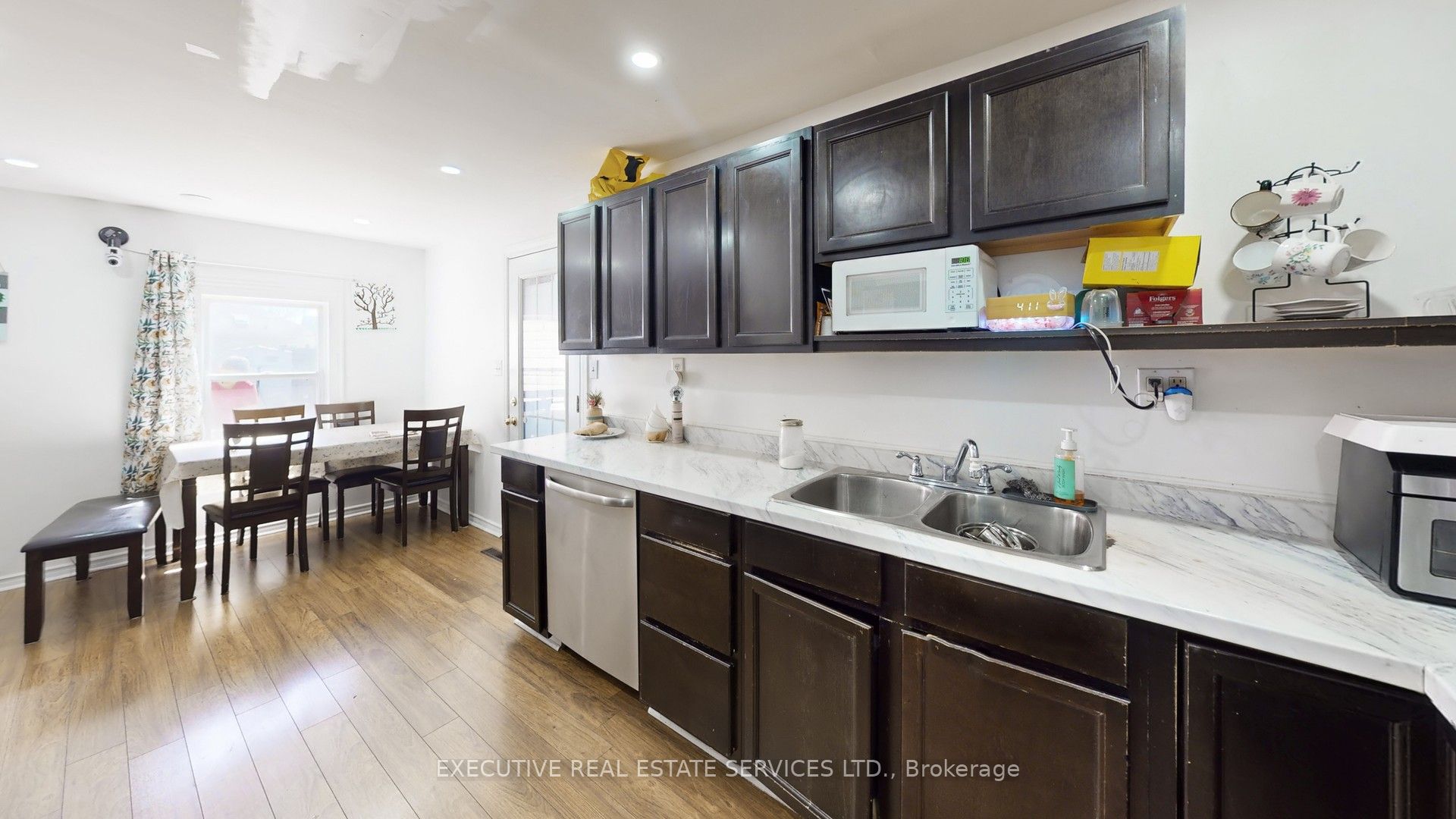 89 John Street Property Photo 13