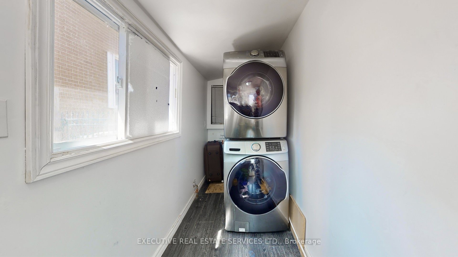 89 John Street Property Photo 27
