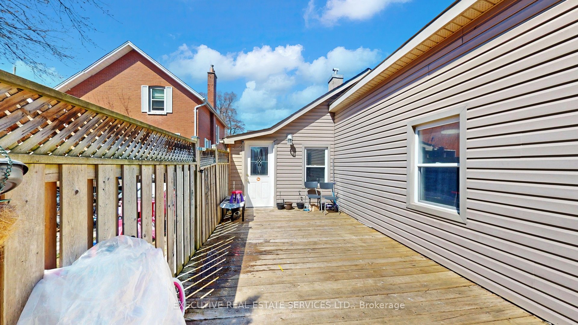 89 John Street Property Photo 29