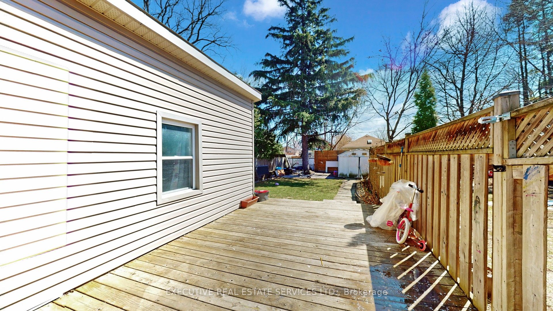 89 John Street Property Photo 31