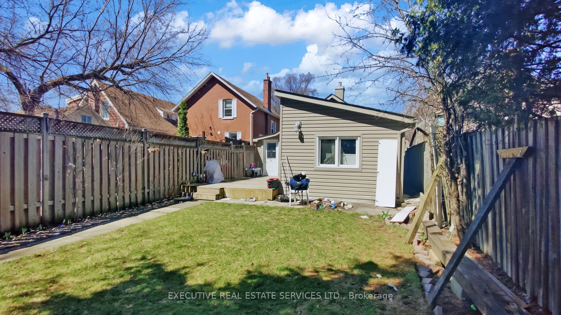 89 John Street Property Photo 34