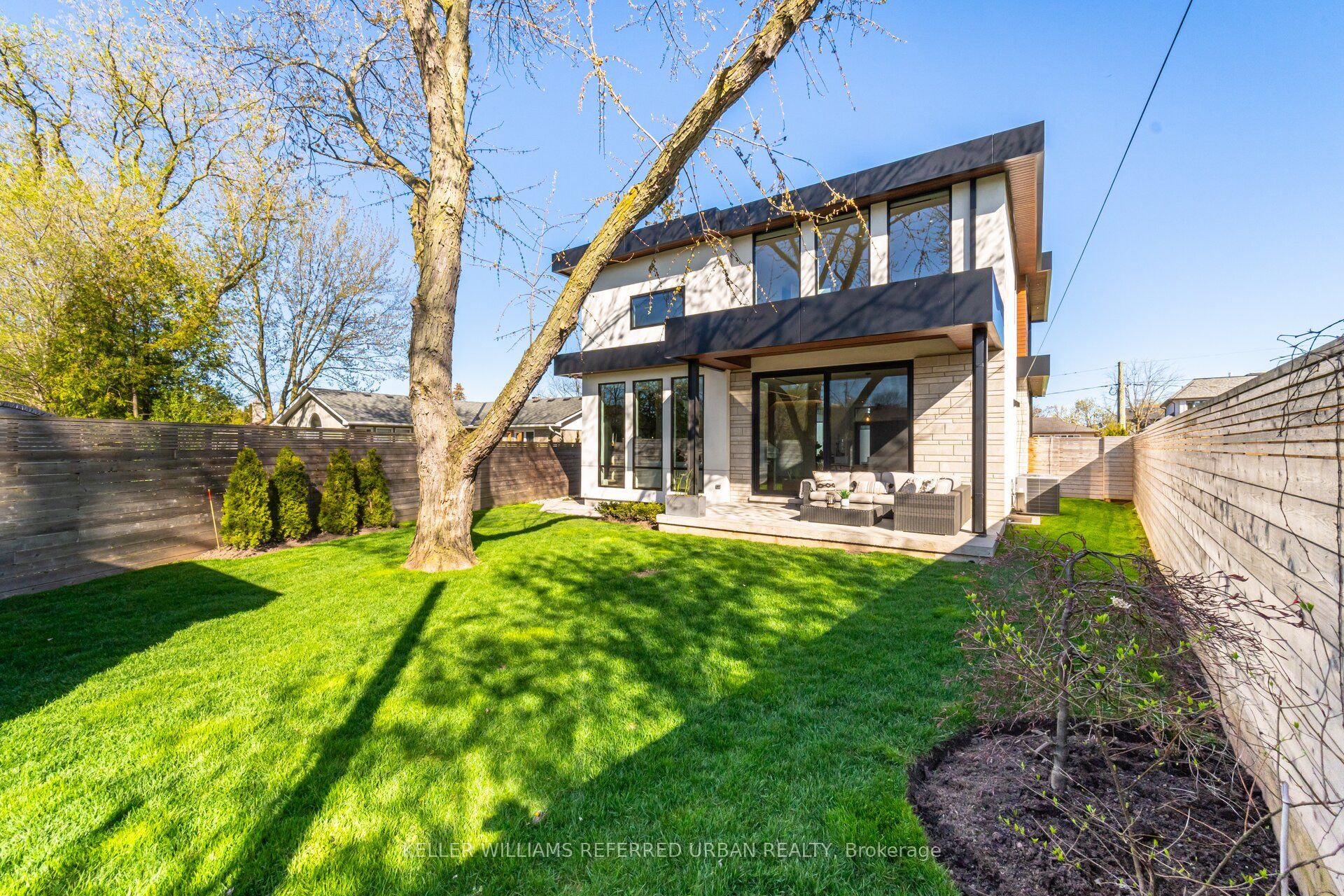 1337 Waverly Avenue Property Photo 46
