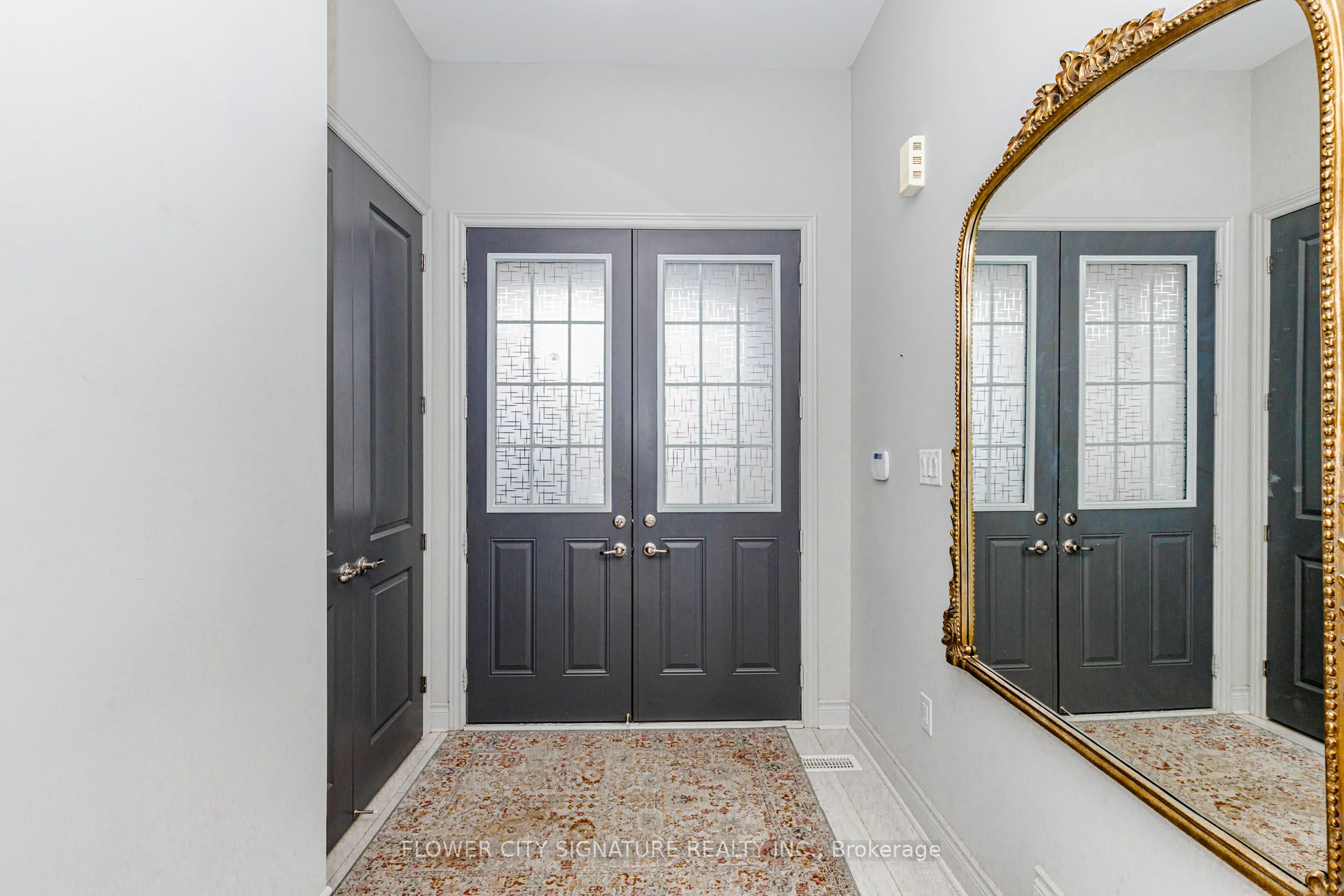 116 Morningside Drive N Property Photo 4