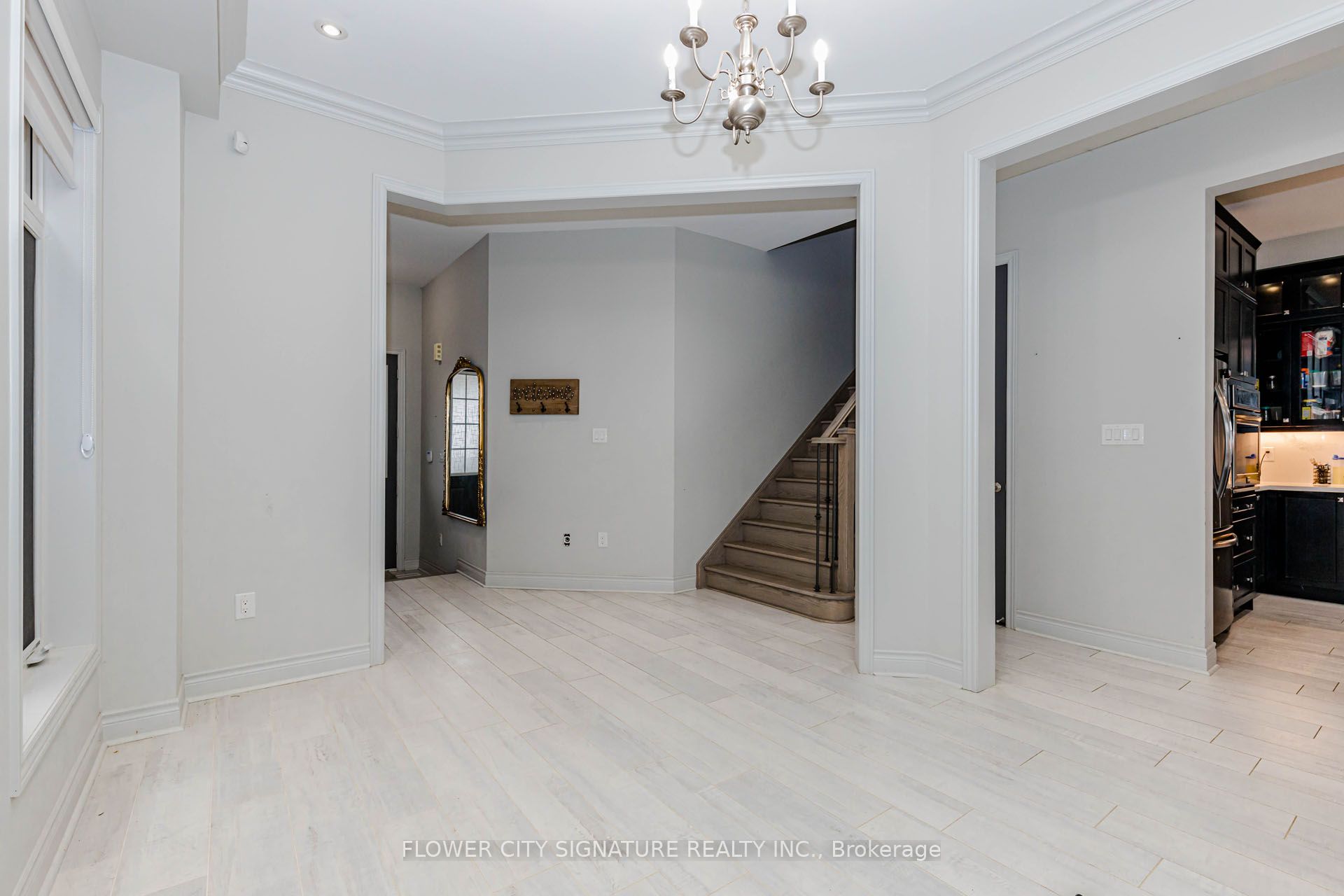 116 Morningside Drive N Property Photo 8