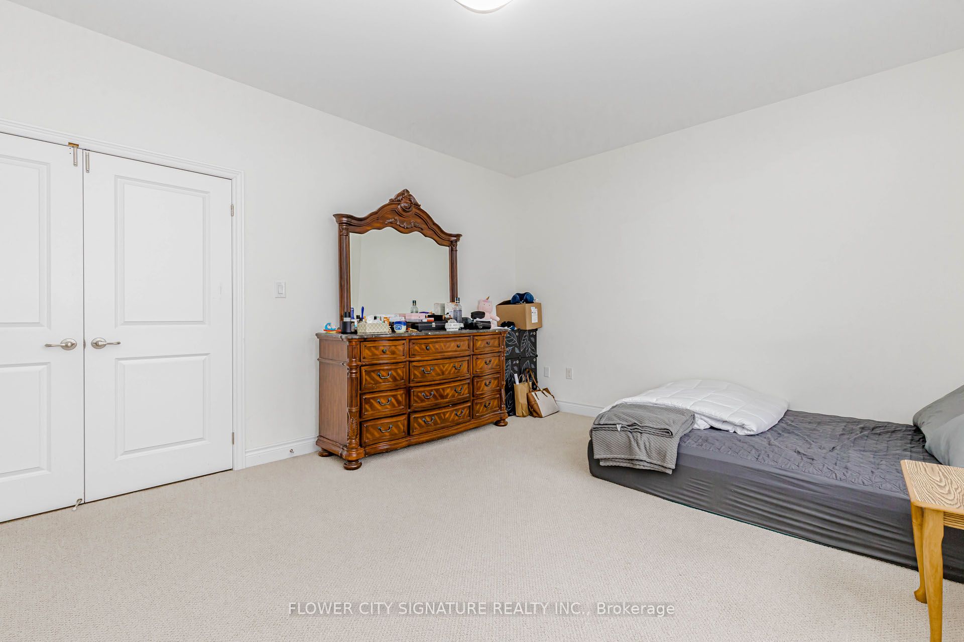 116 Morningside Drive N Property Photo 26