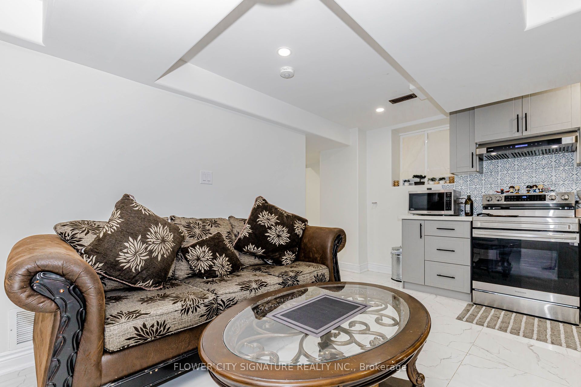 116 Morningside Drive N Property Photo 39