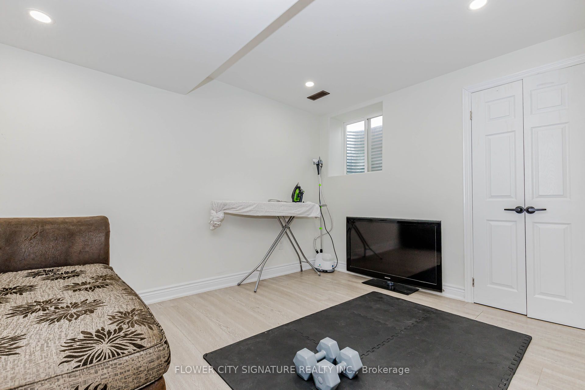 116 Morningside Drive N Property Photo 45