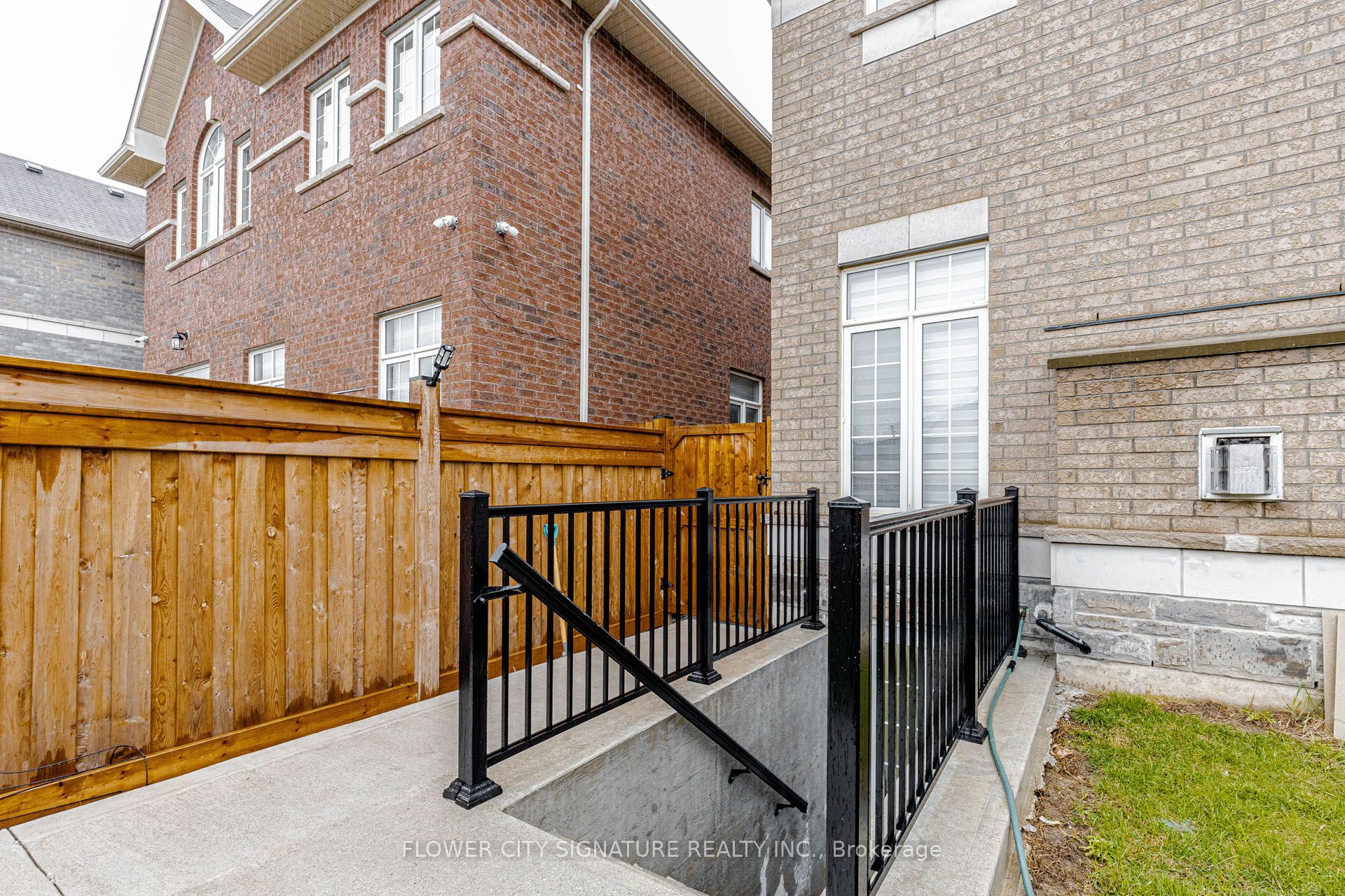 116 Morningside Drive N Property Photo 49