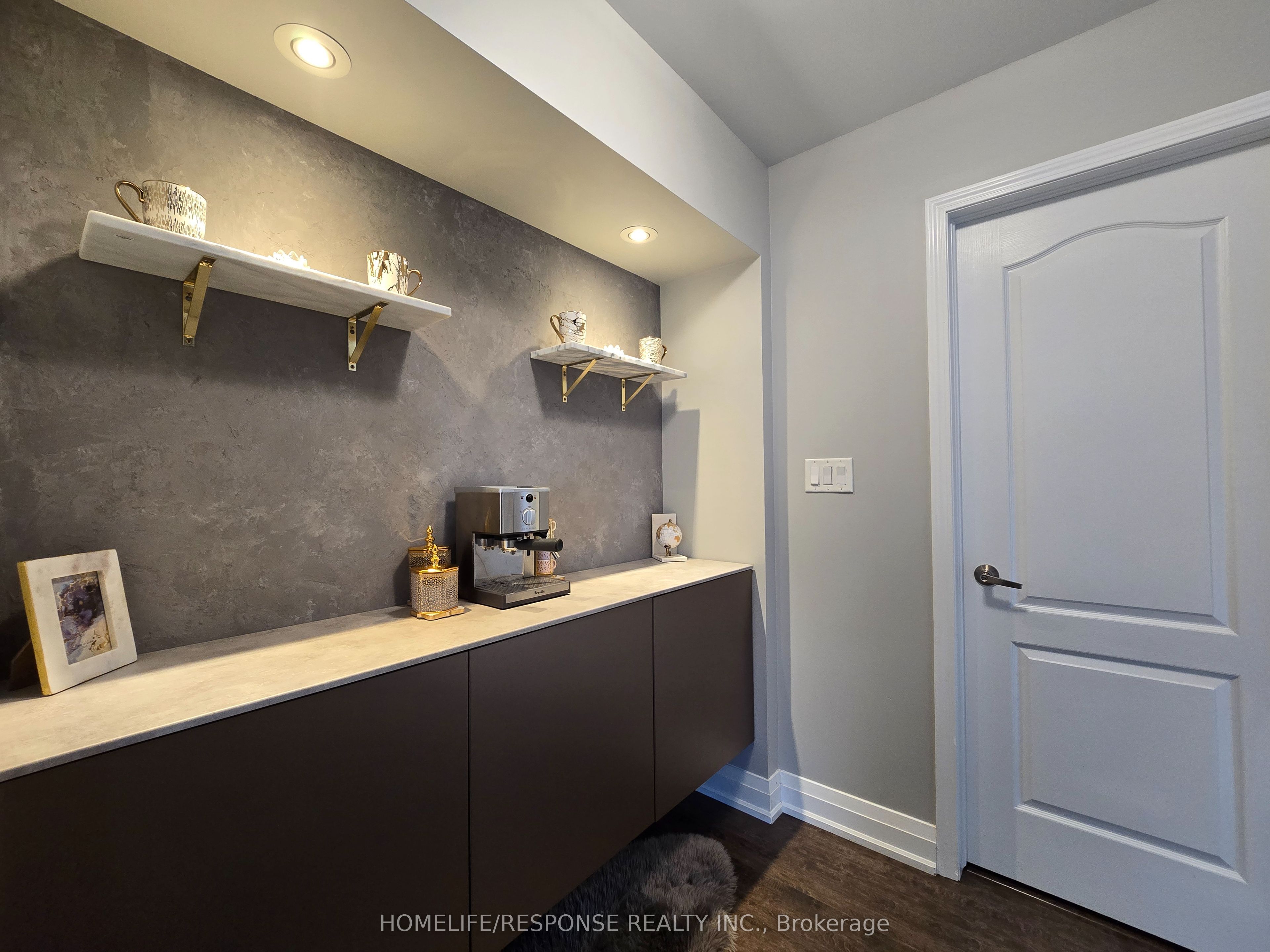 635 Scott Boulevard Property Photo 14