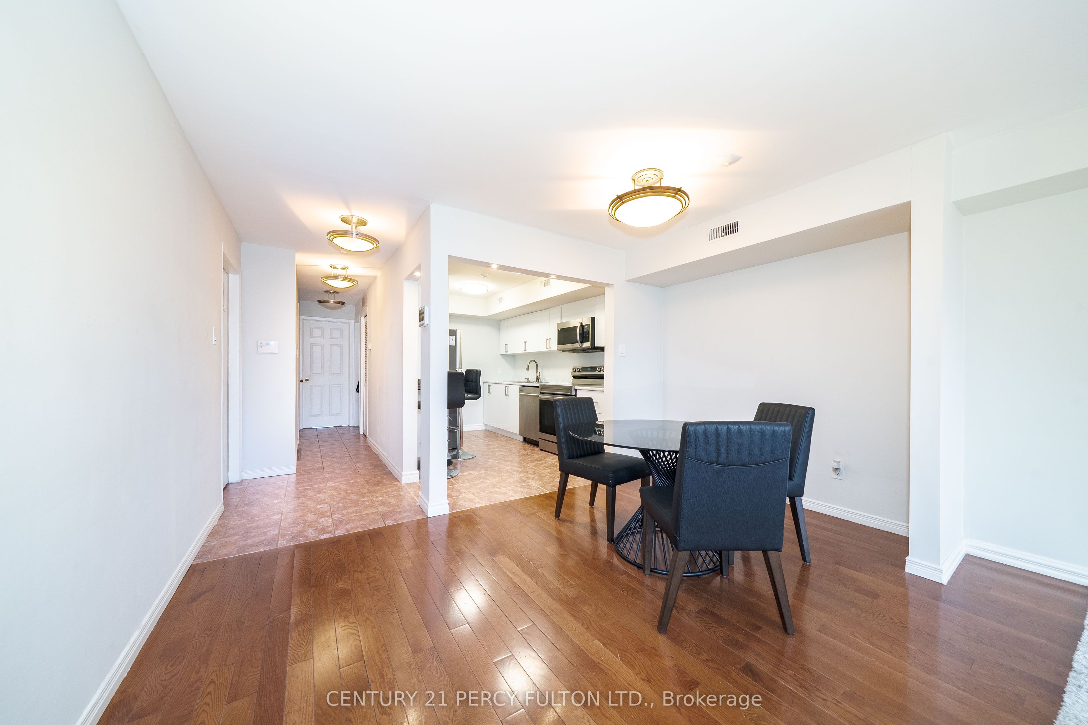 744-746 Wilson Avenue Property Photo 12