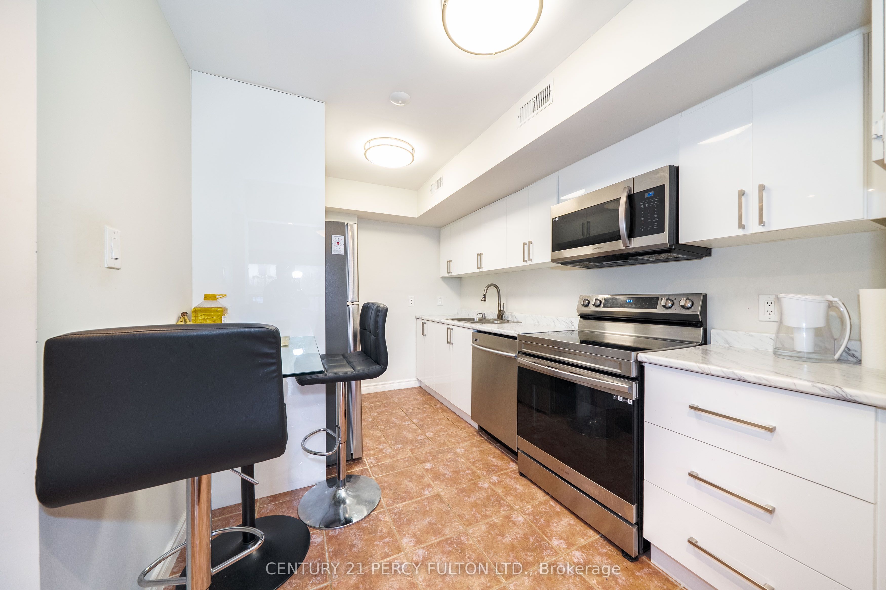 744-746 Wilson Avenue Property Photo 13