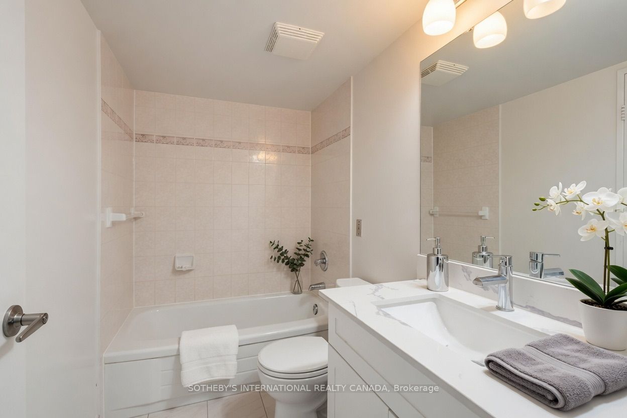 75 King Street E 1703 Property Photo 16