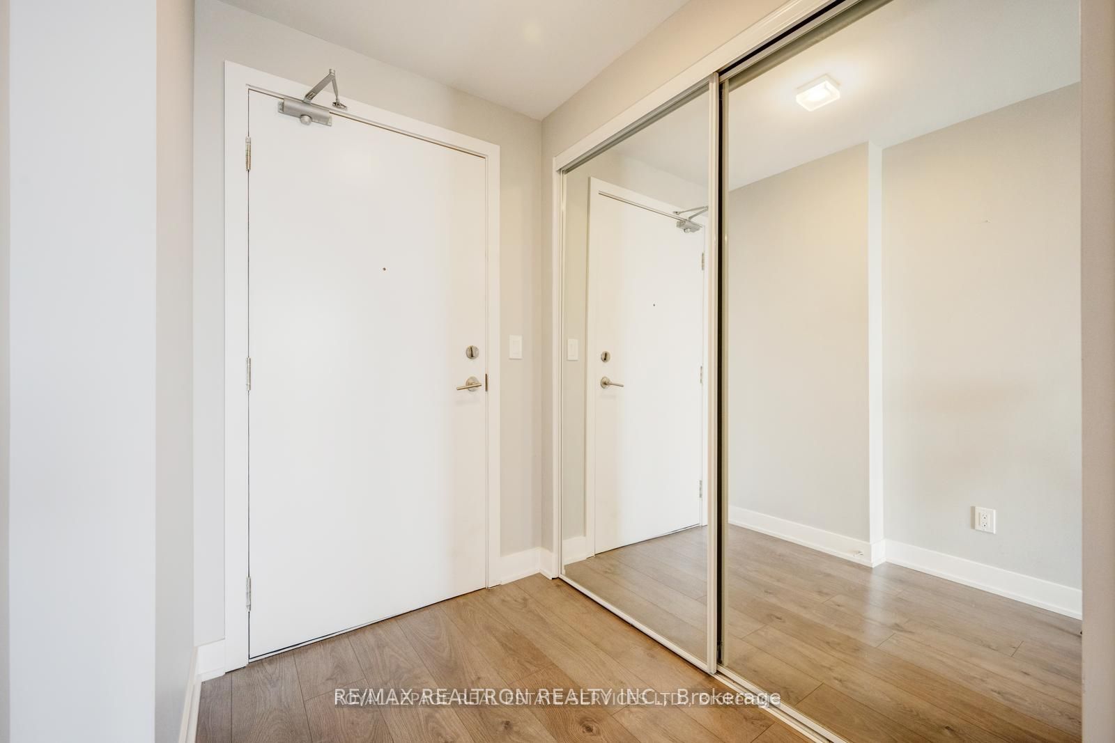 180 Veterans Drive 502 Property Photo 30