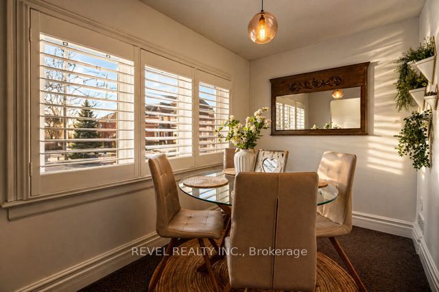 296 Queen Street S A Property Photo 10