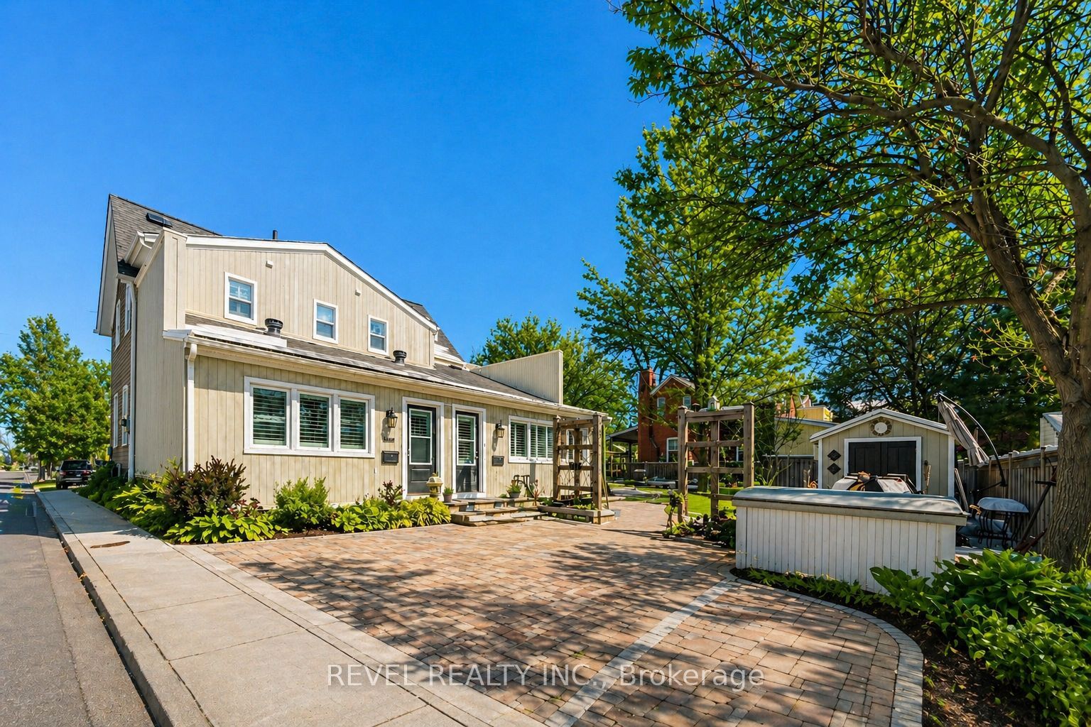 296 Queen Street S A Property Photo 20