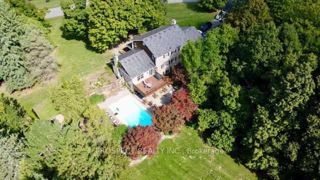 33 Gibson Lake Drive Property Photo 3