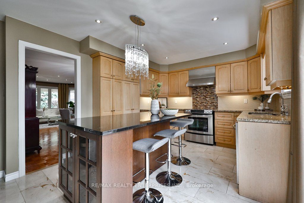 3022 Dalehurst Drive Property Photo 11