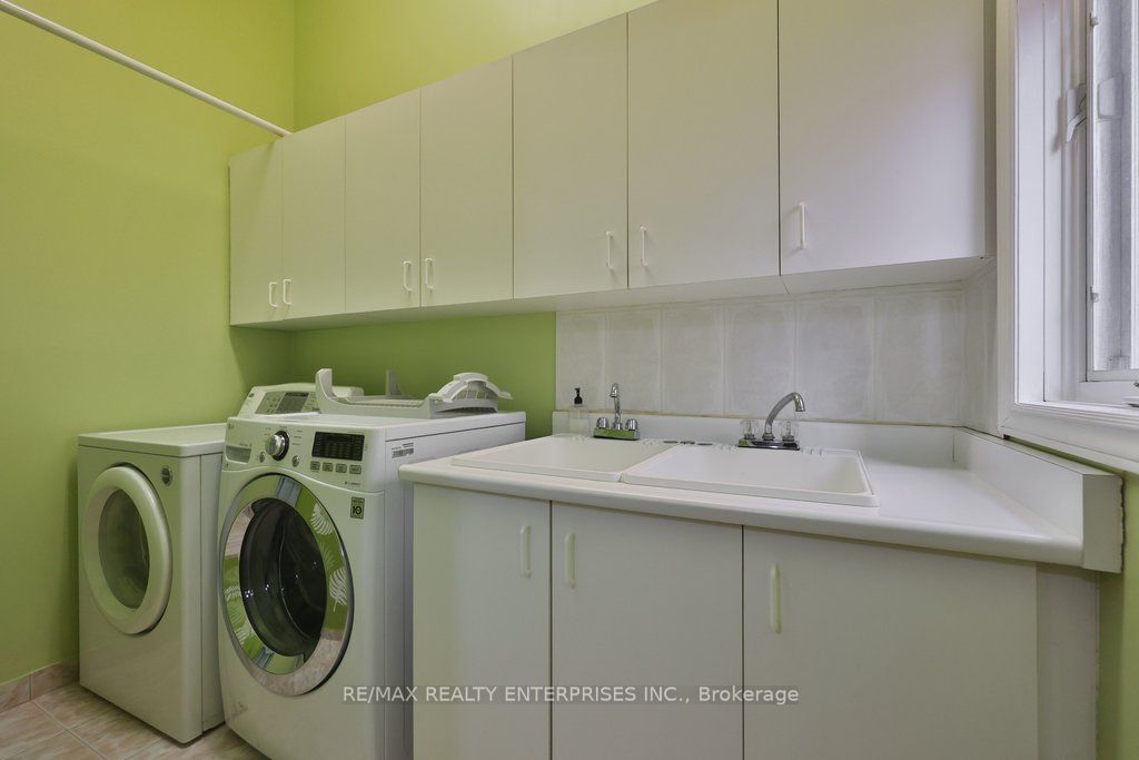 3022 Dalehurst Drive Property Photo 27