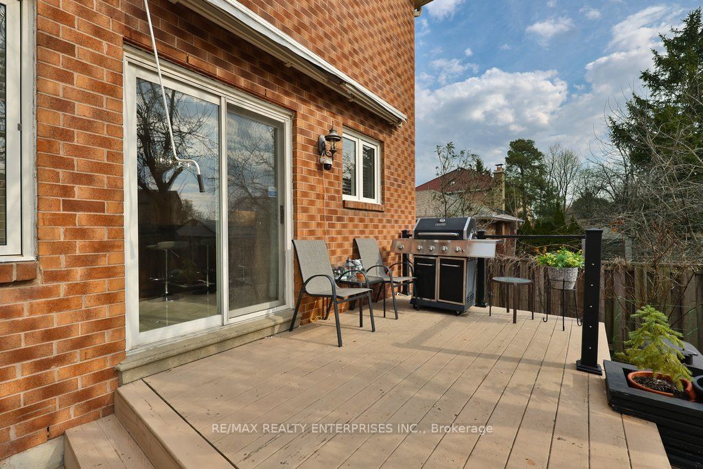 3022 Dalehurst Drive Property Photo 41