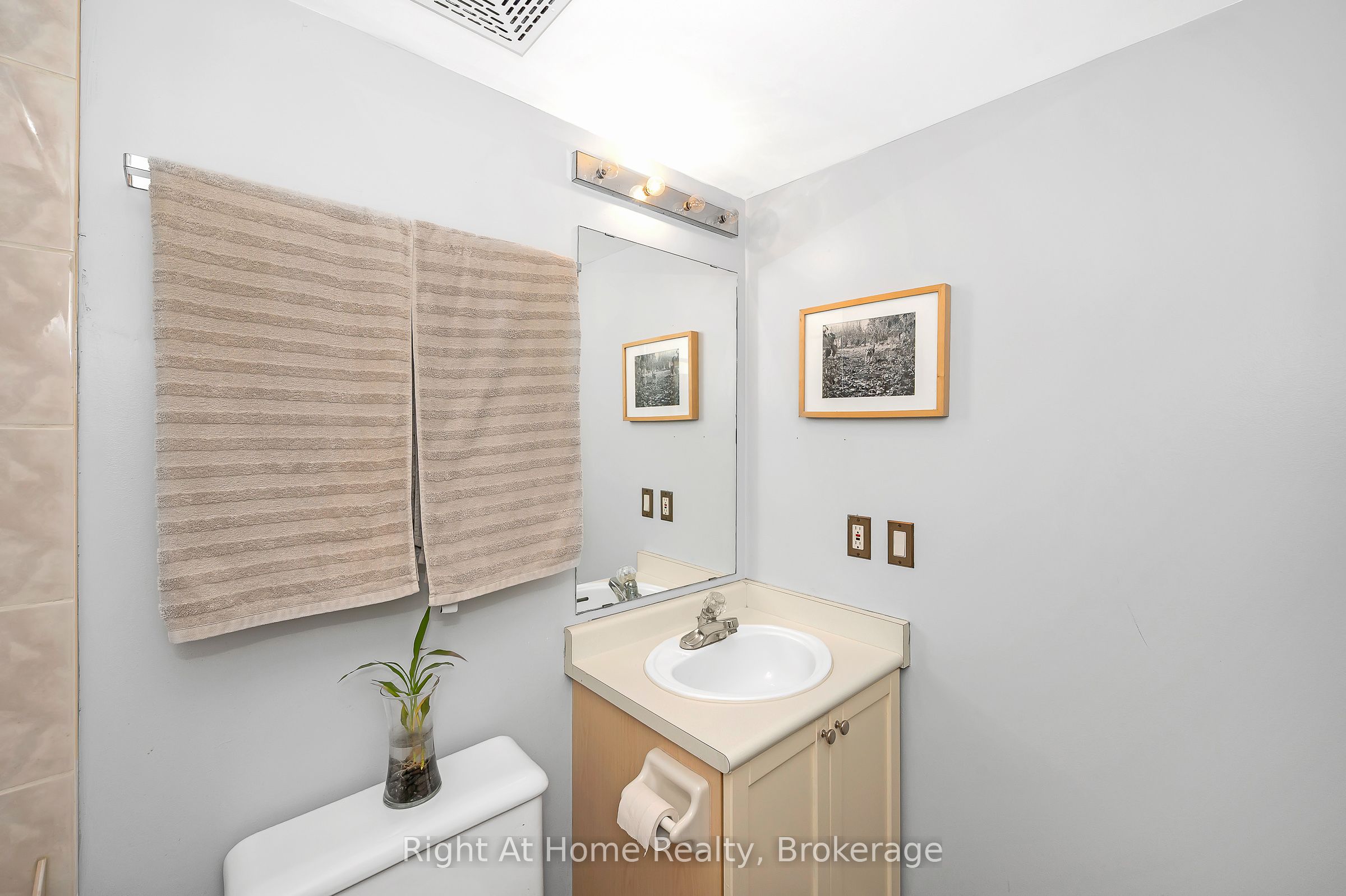1701 Lampman Avenue 706 Property Photo 25