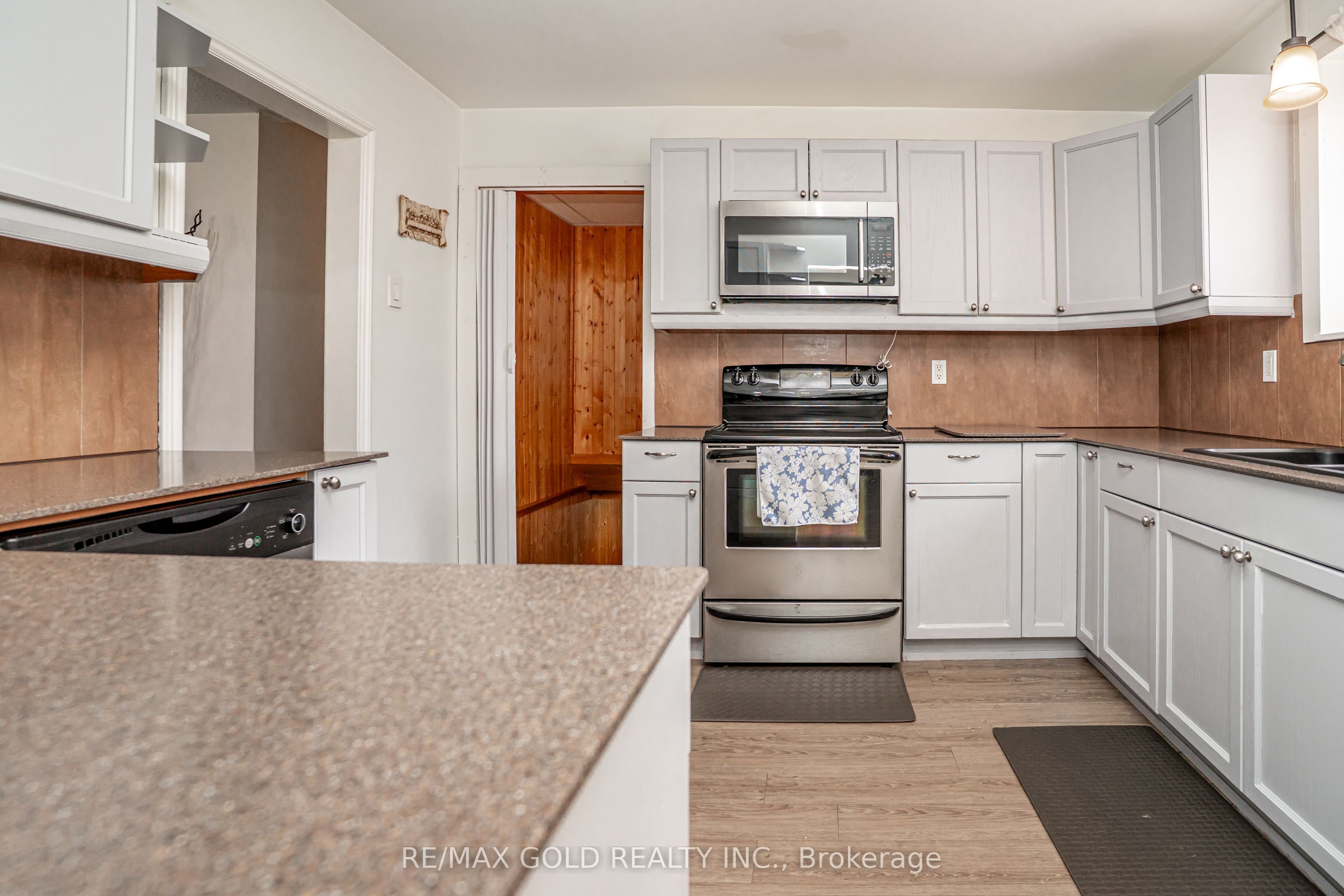 53 Davenport Crescent Property Photo 15