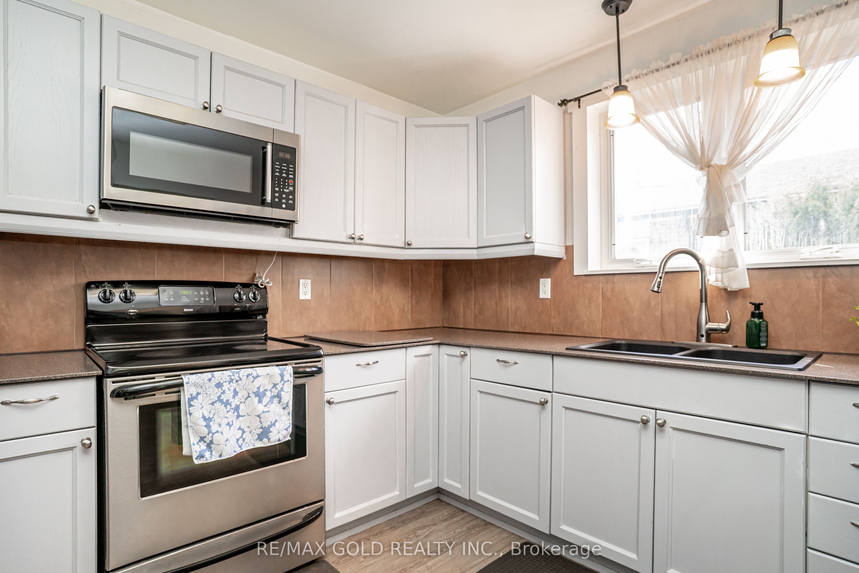 53 Davenport Crescent Property Photo 16