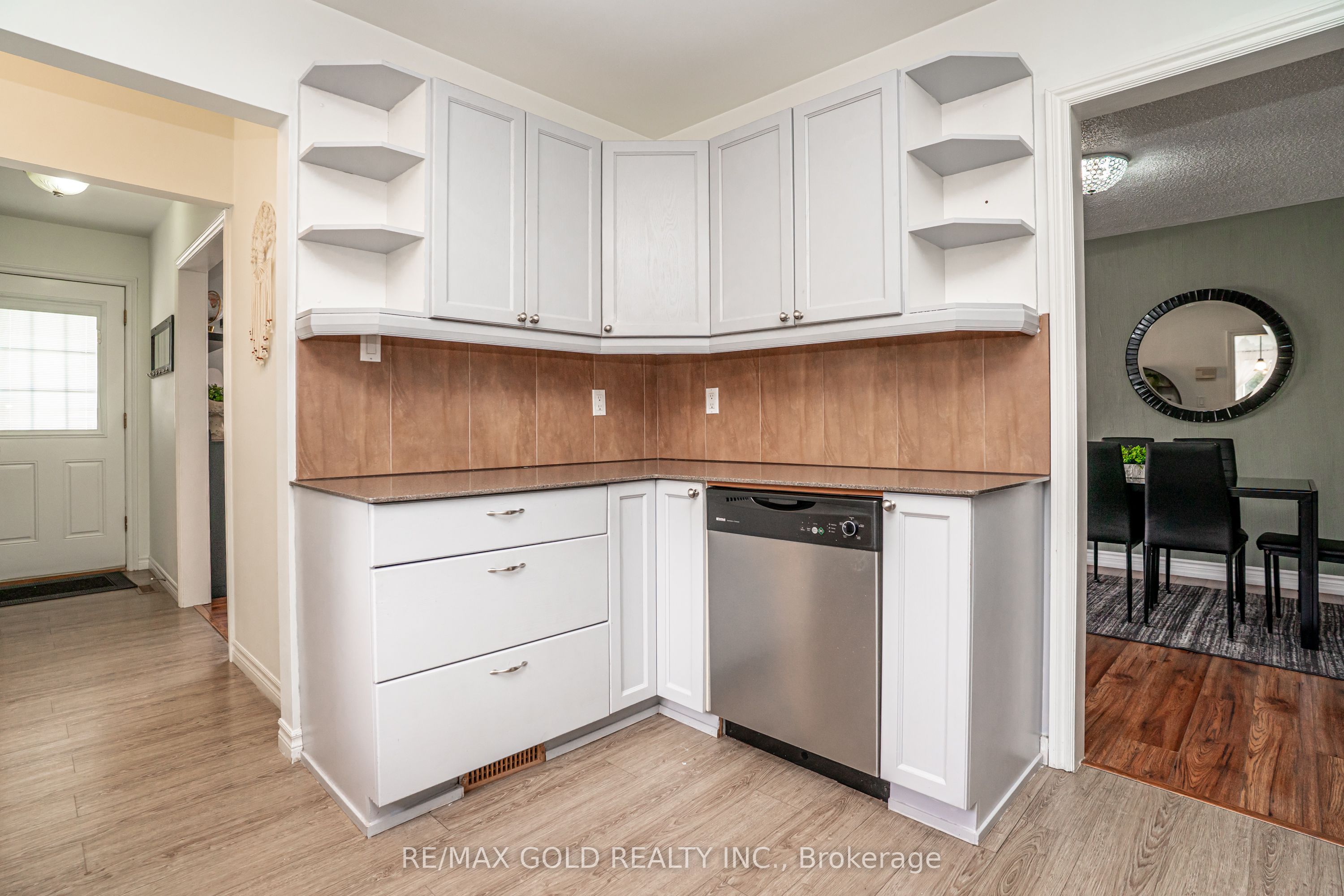 53 Davenport Crescent Property Photo 17