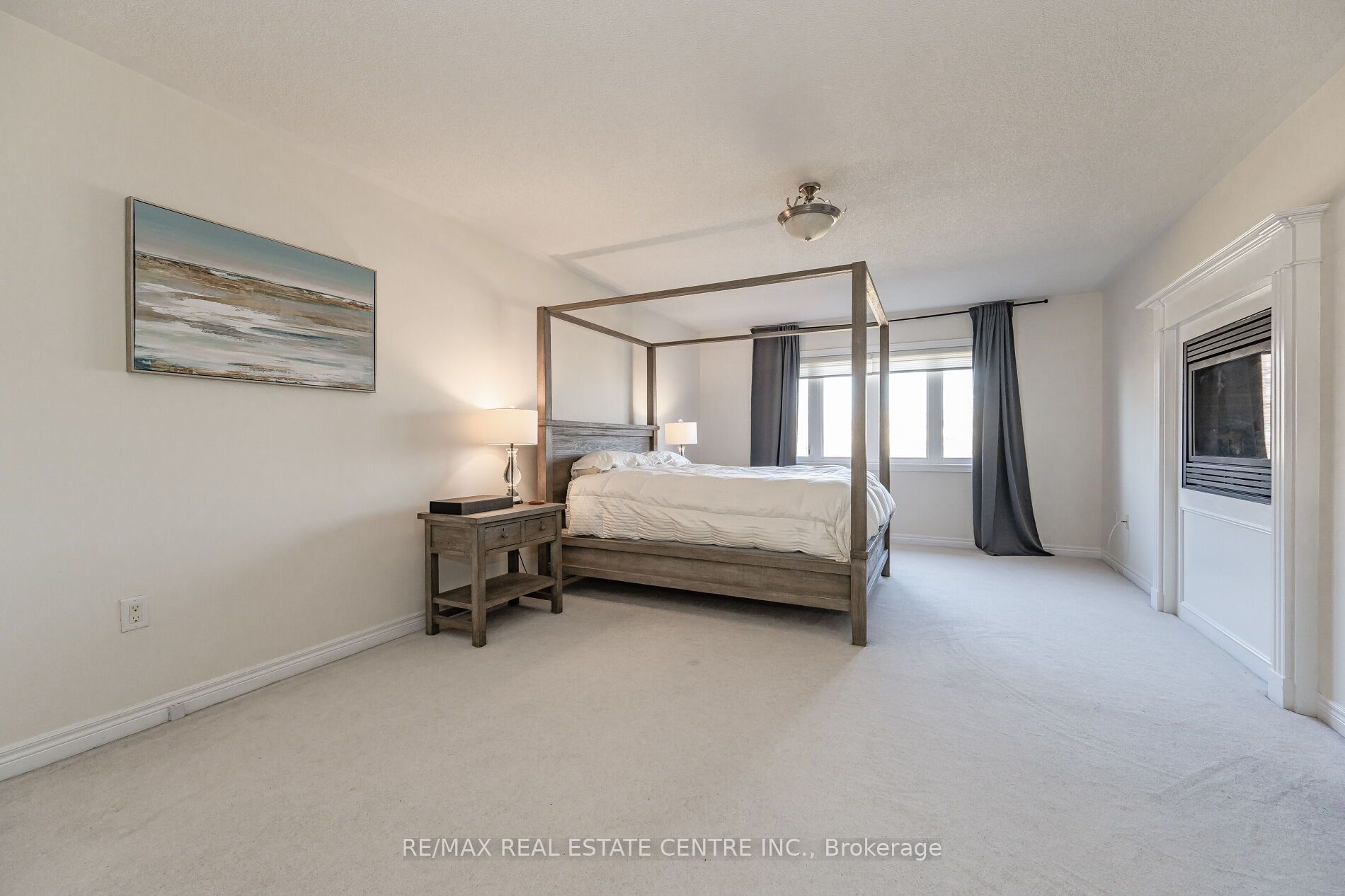 2453 Village Common Property Photo 20