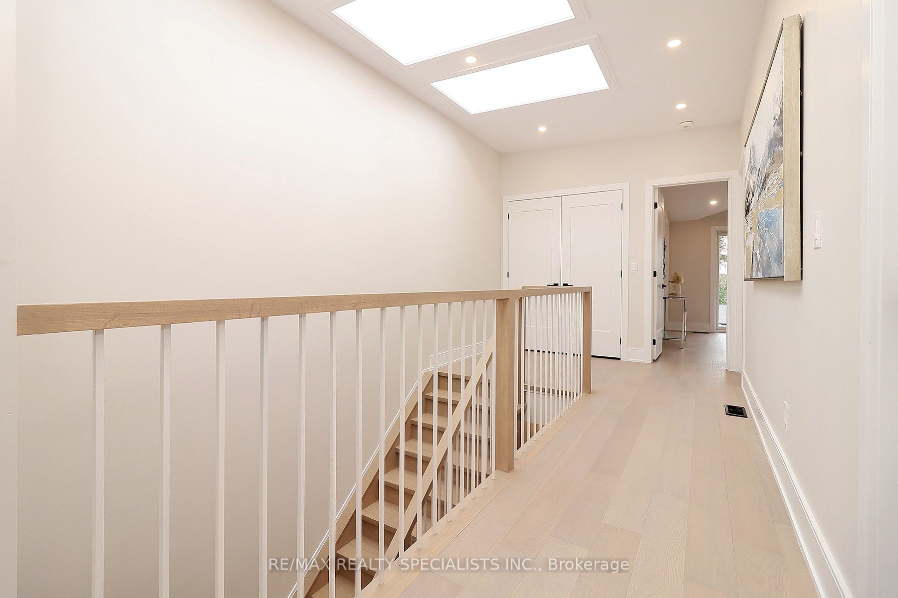1046 Roosevelt Road Property Photo 43
