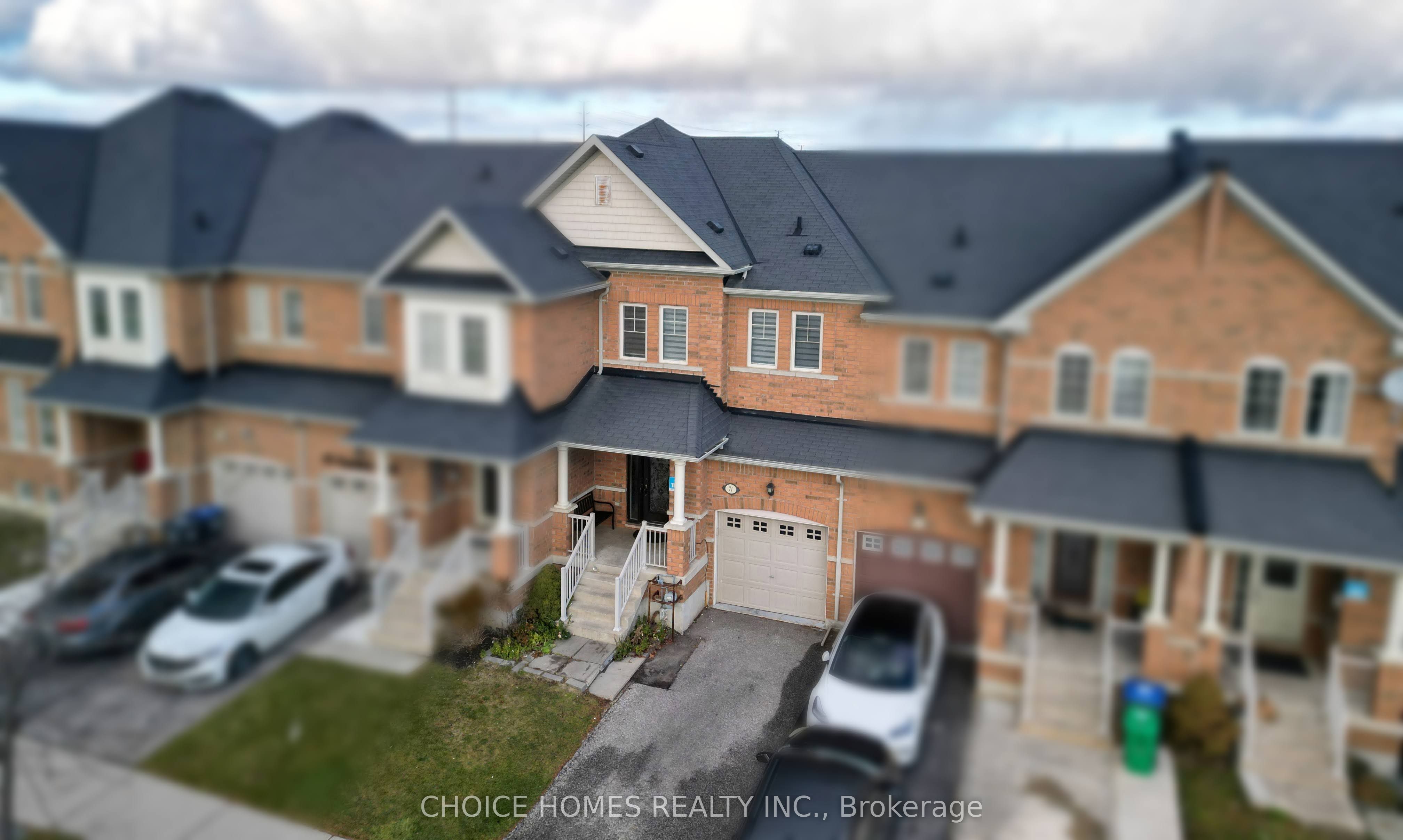 71 Pendulum Circle Property Photo 1