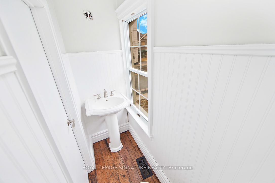136 Trafalgar Road Property Photo 14