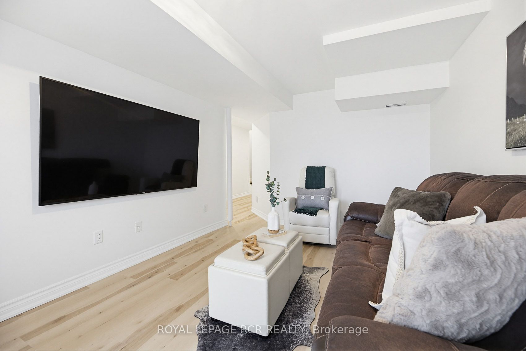 42 Archbury Circle Property Photo 32