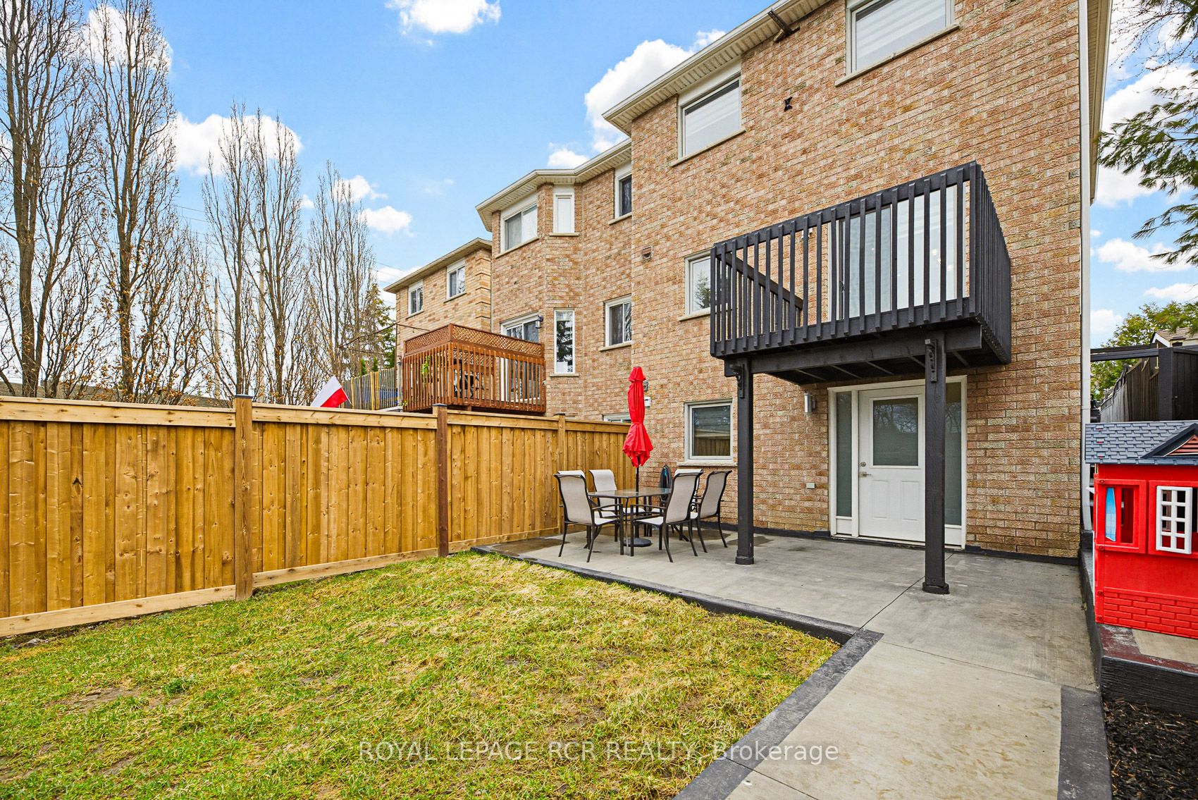 42 Archbury Circle Property Photo 36