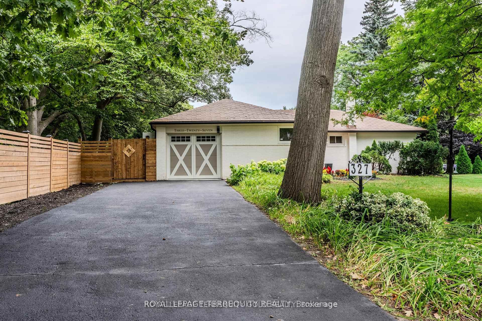 327 River Side Drive Property Photo 4