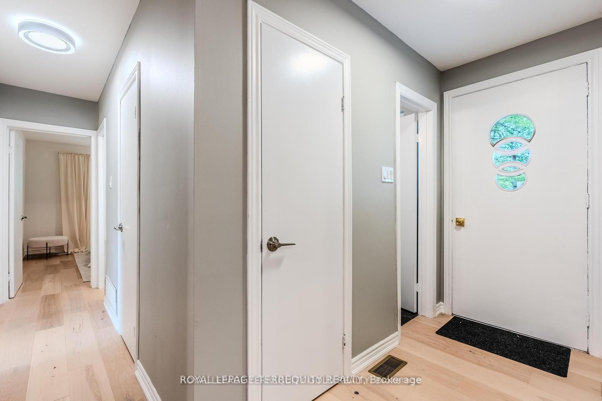 327 River Side Drive Property Photo 22