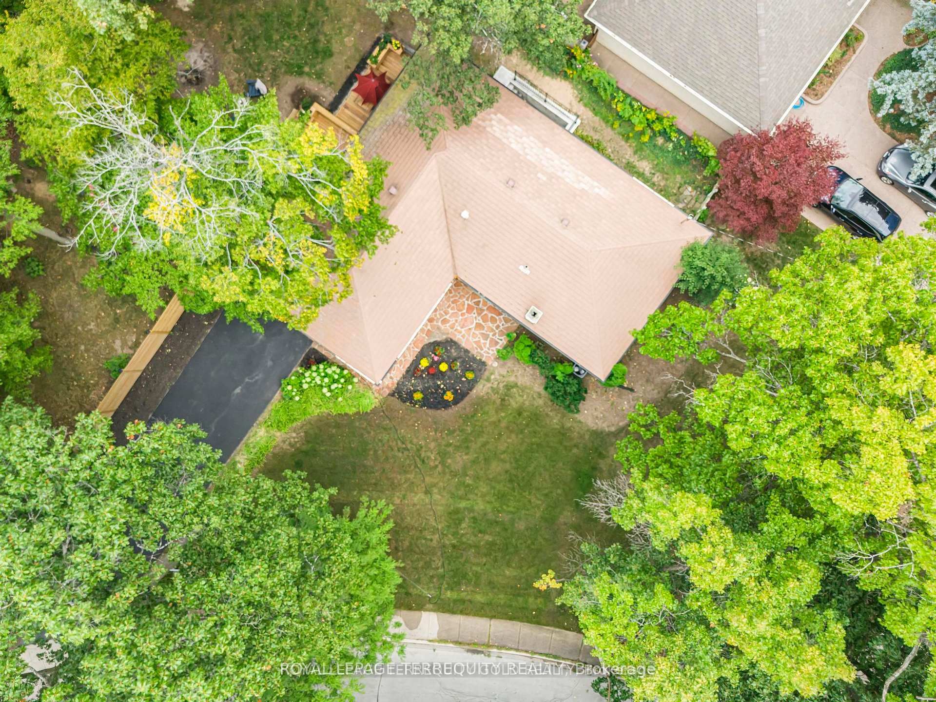 327 River Side Drive Property Photo 49