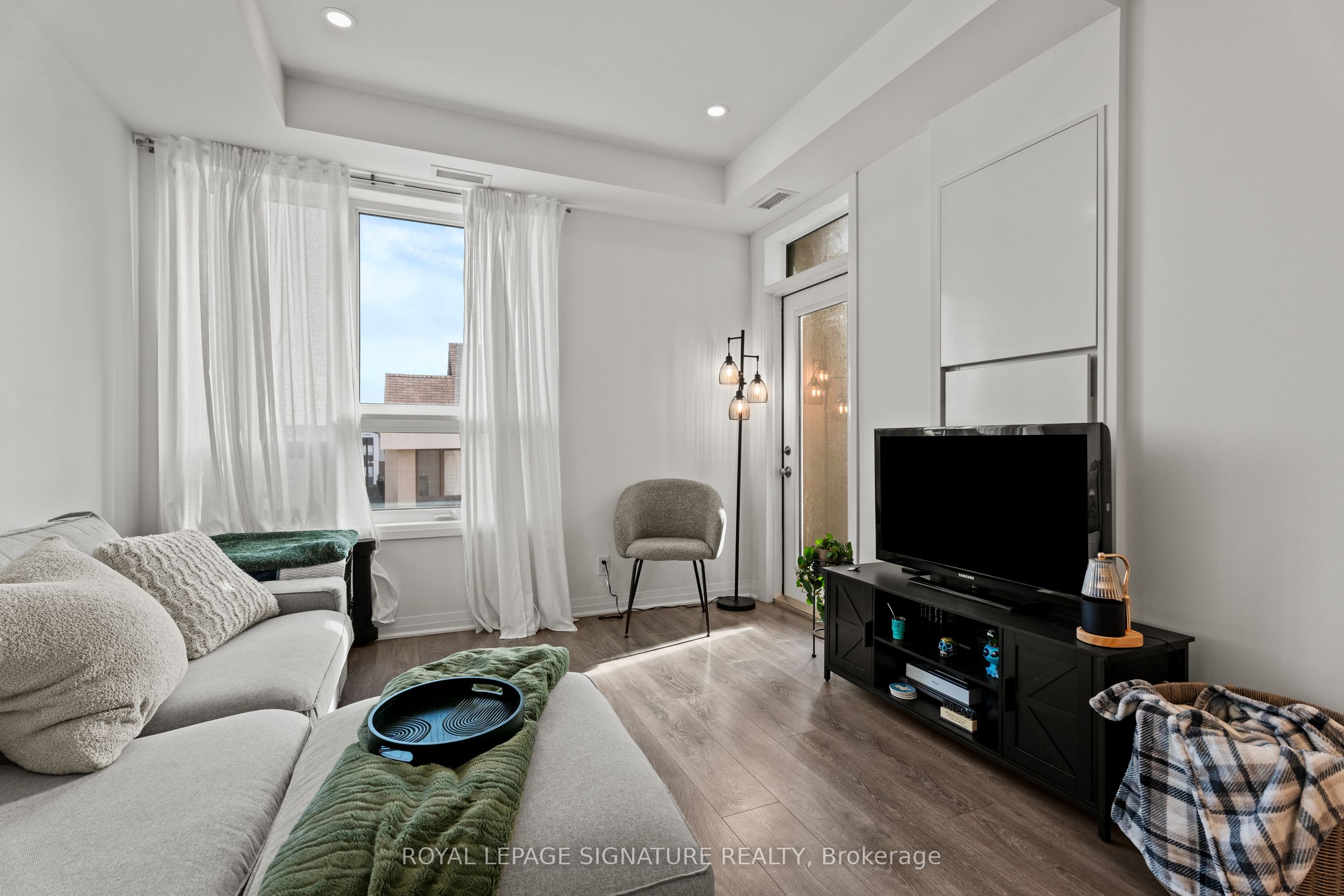 1105 Leger Way 308 Property Photo 9