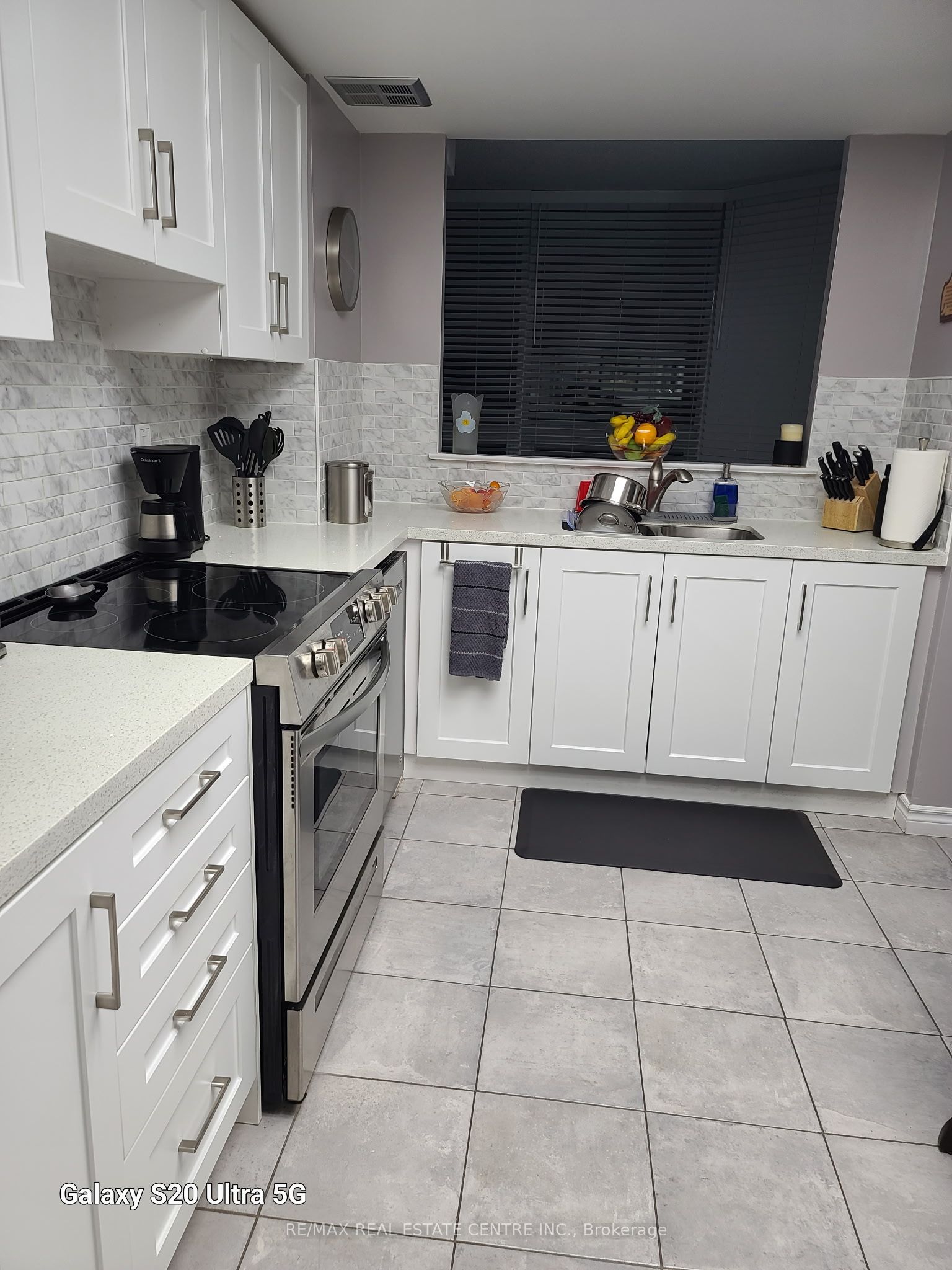 8 Lisa Street 407 Property Photo 7