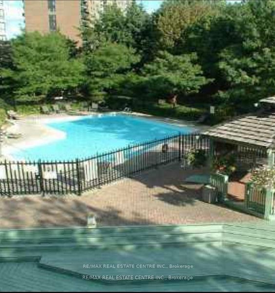 8 Lisa Street 407 Property Photo 23