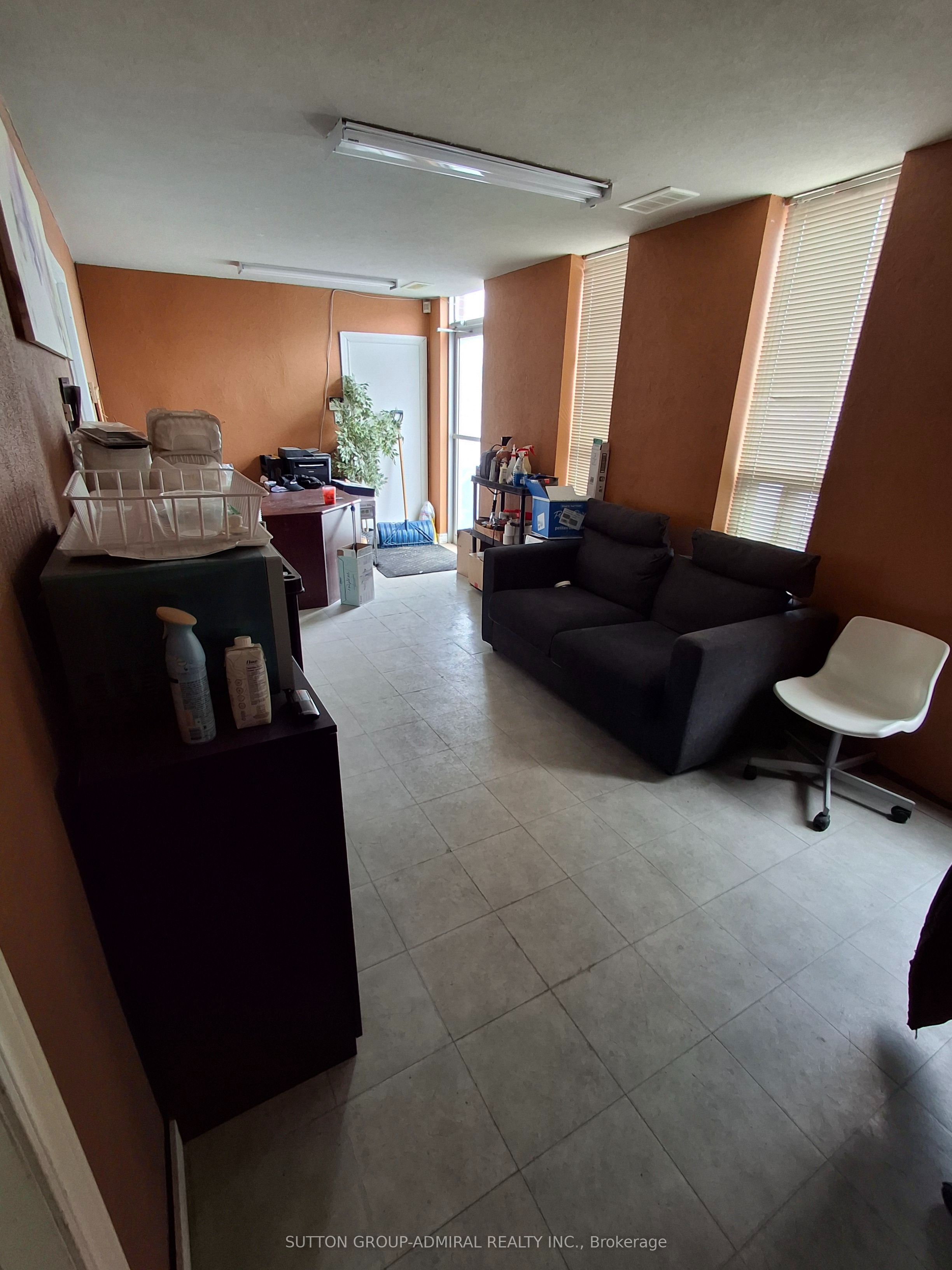 703 Garyray Drive Property Photo 2