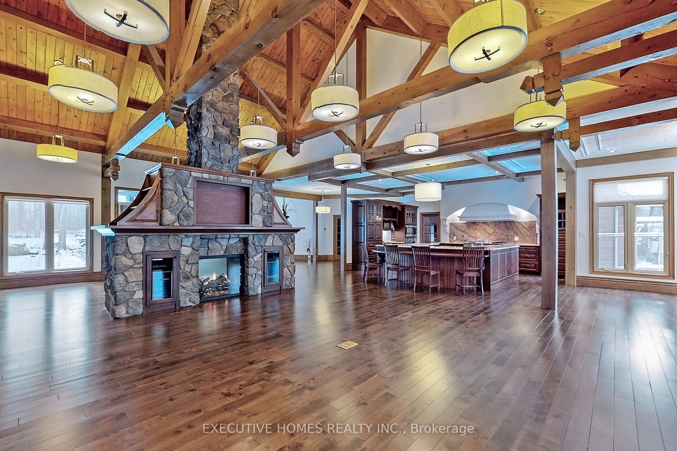 7651 Milburough Line Property Photo 4