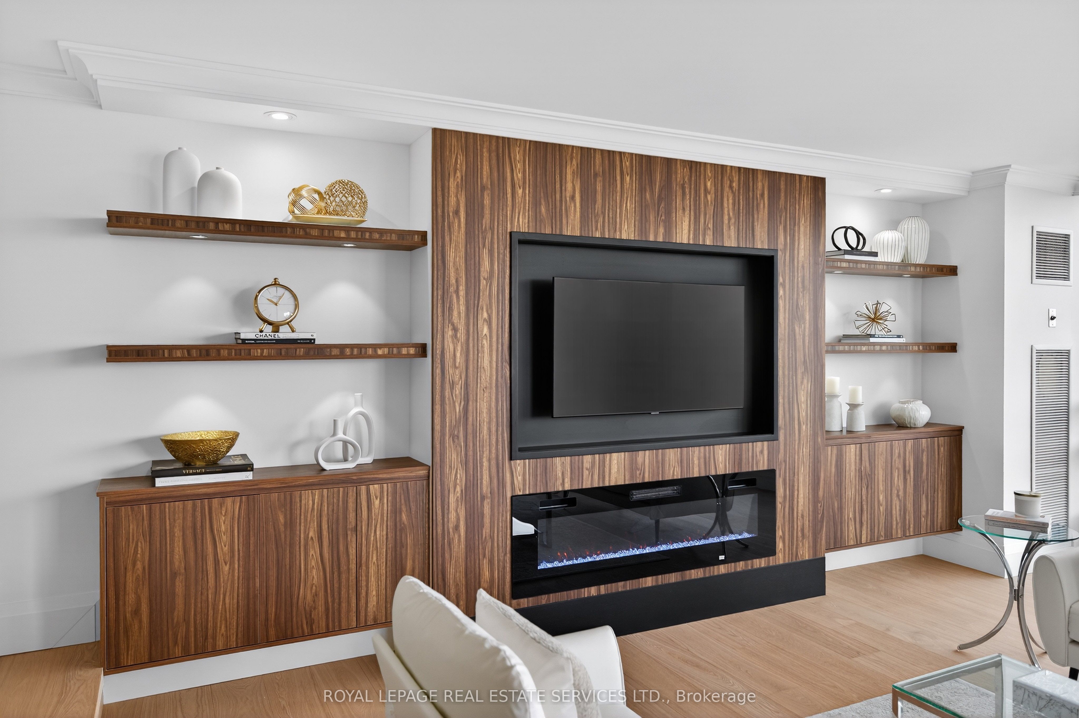 2170 Marine Drive 403 Property Photo 12