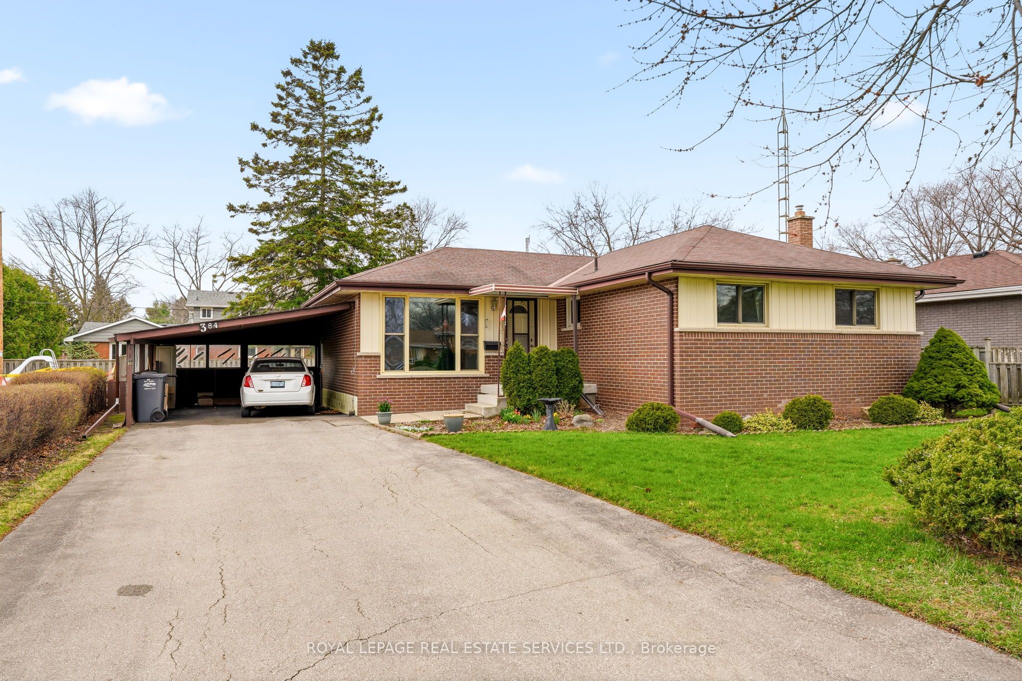 384 Appleby Line Property Photo 2