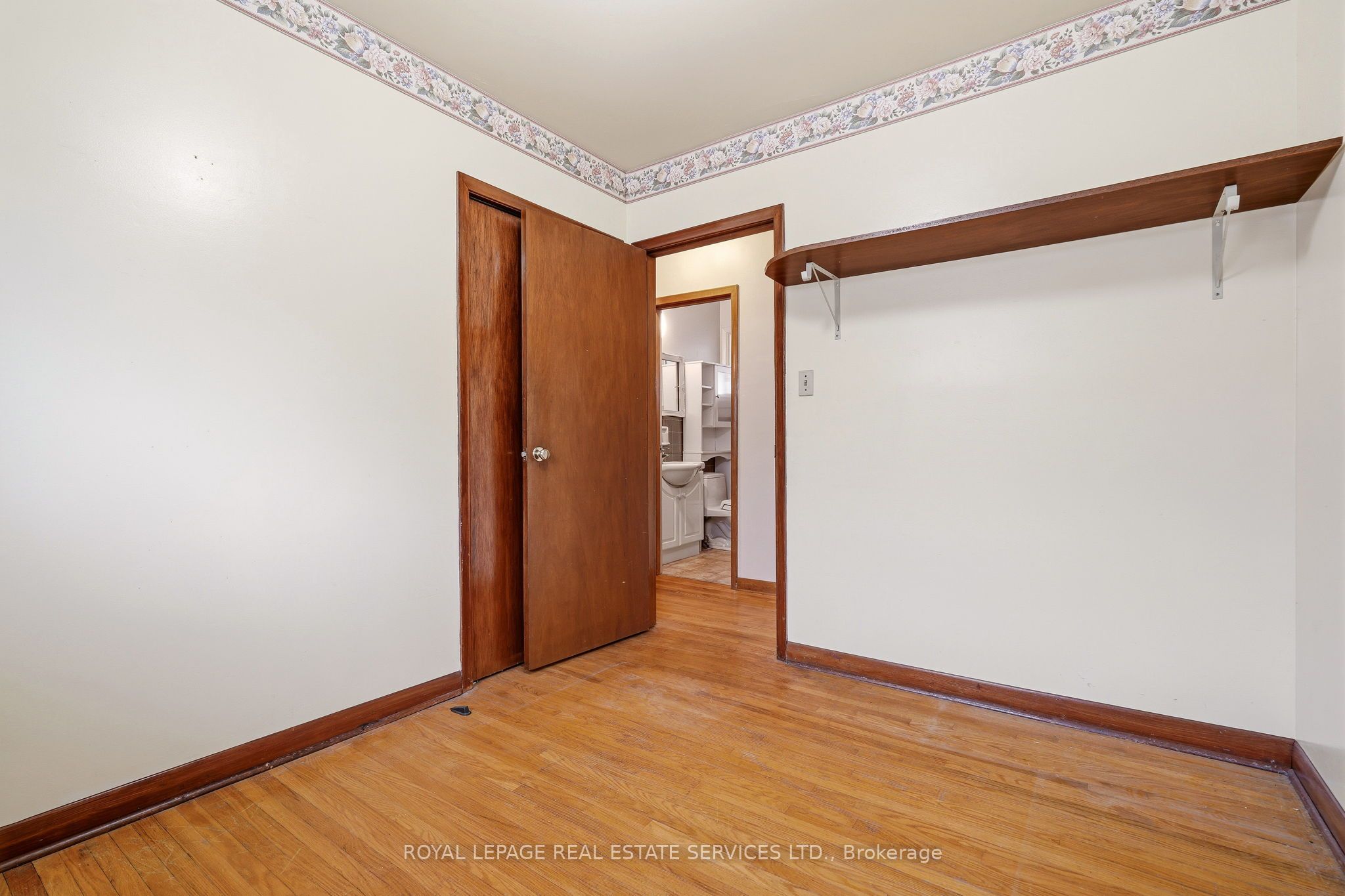 384 Appleby Line Property Photo 19