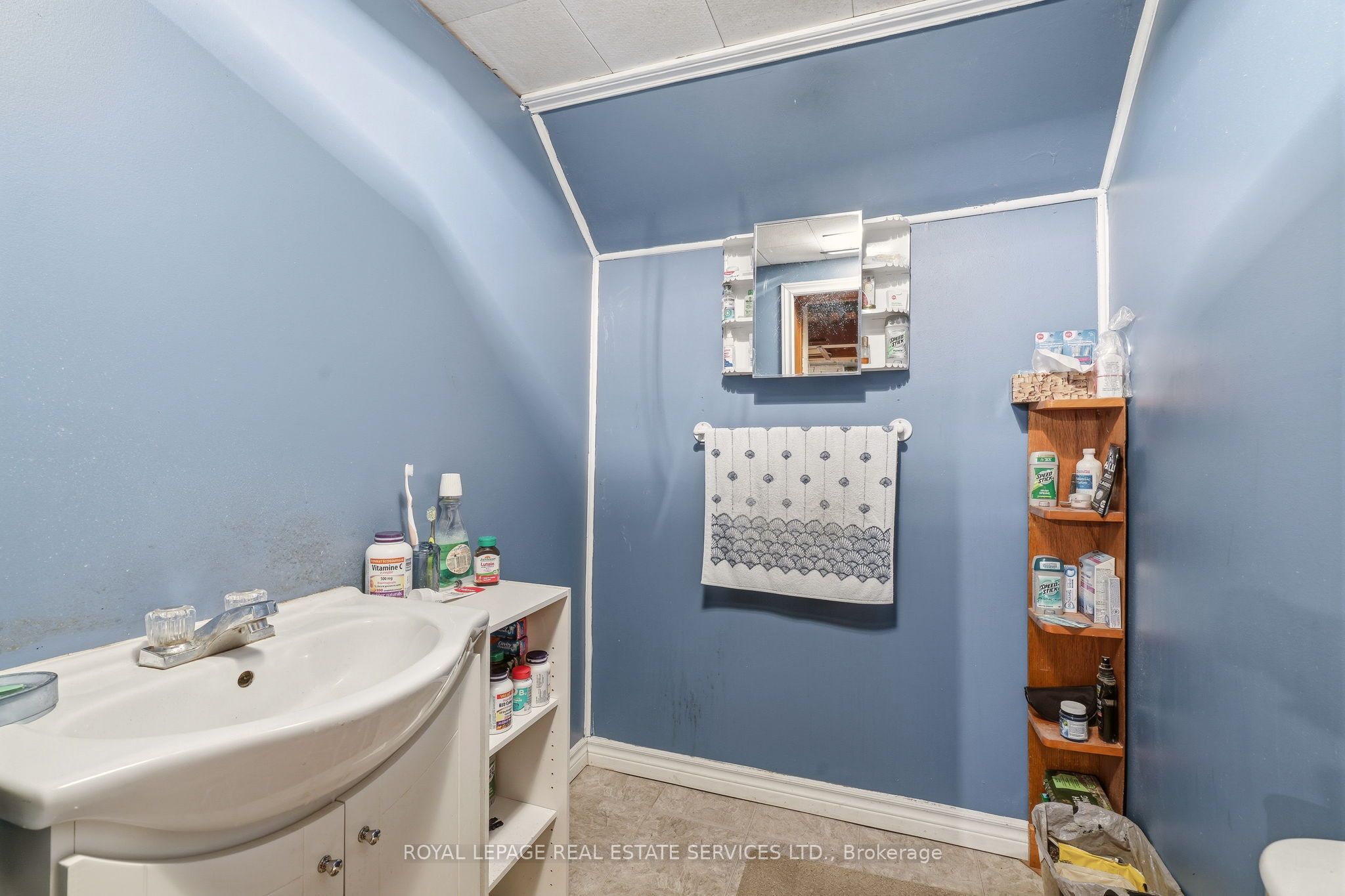 384 Appleby Line Property Photo 21