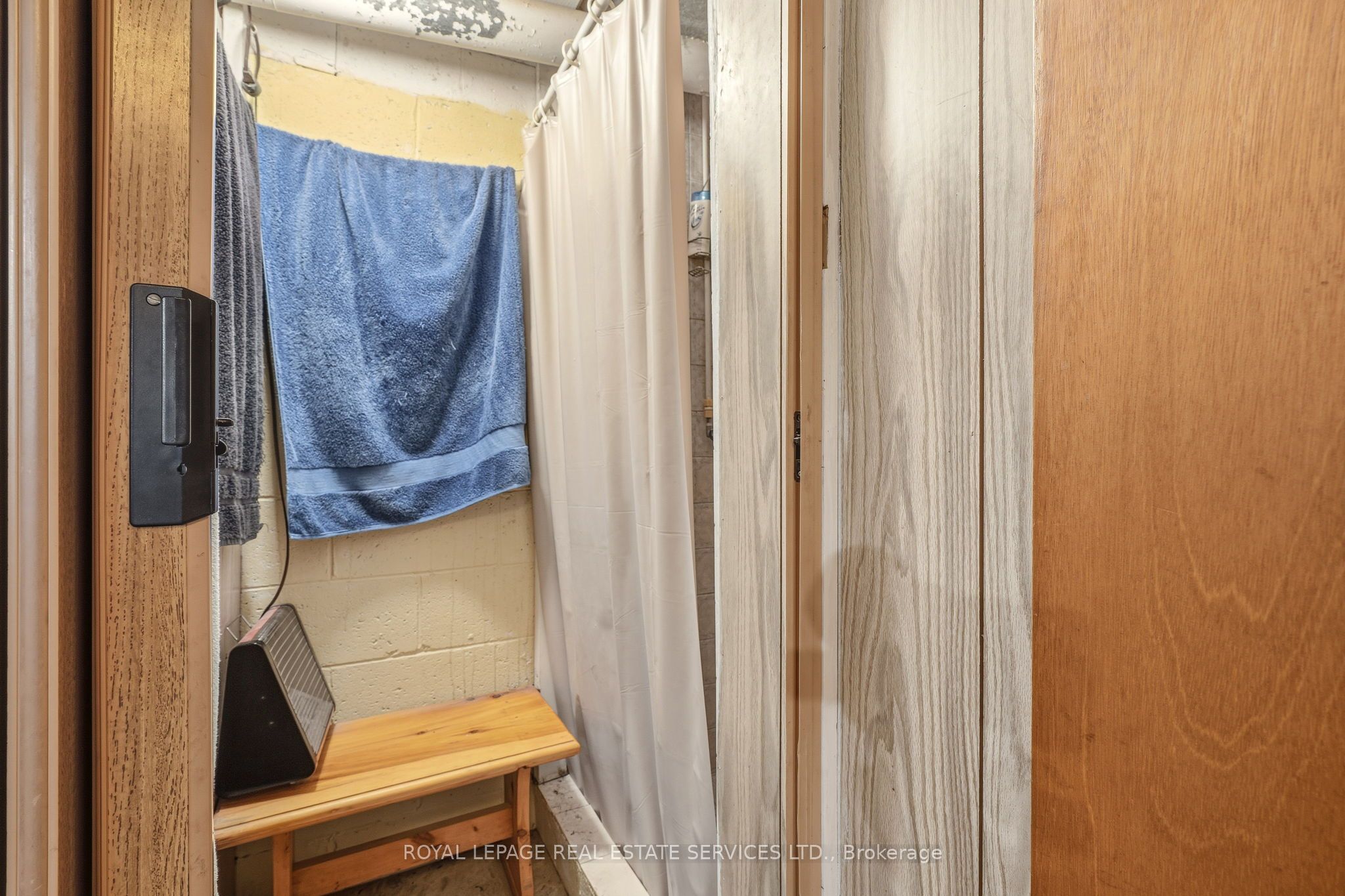 384 Appleby Line Property Photo 24