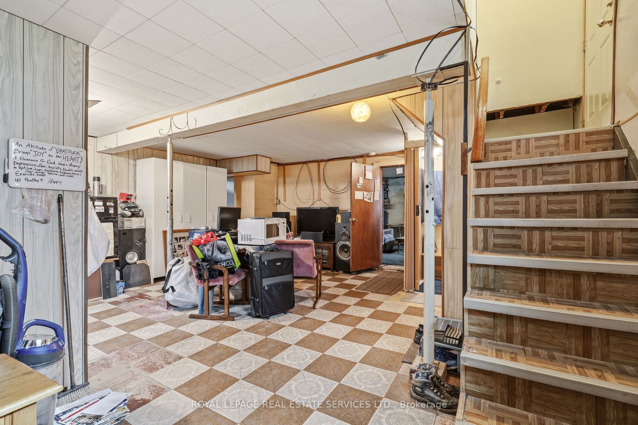 384 Appleby Line Property Photo 27